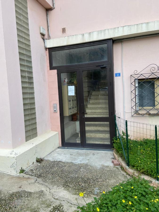 Ajaccio Magnifique T2 45M2 Neuf 5 Personnes Clim Wifi Stationnement Gratuit Centre Ville Plage A 300M Eksteriør billede